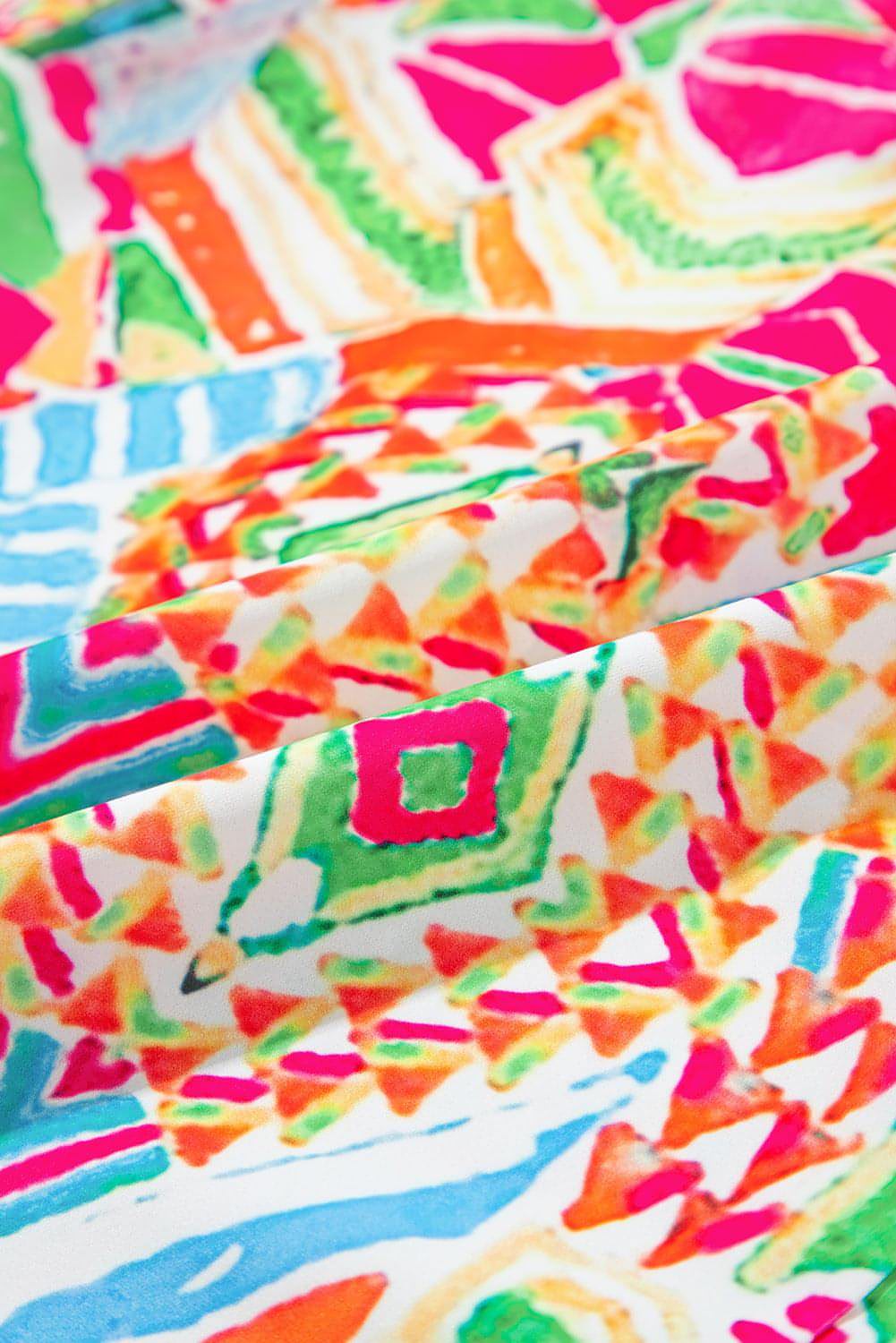 Orangefarbenes, kurzärmliges Hemdkleid mit geometrischem Print und Kontrast