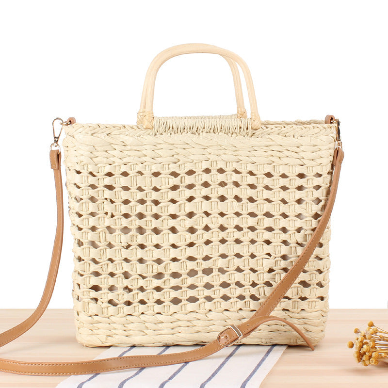 SolunaWeave™ – Hollow Breeze Straw Tote