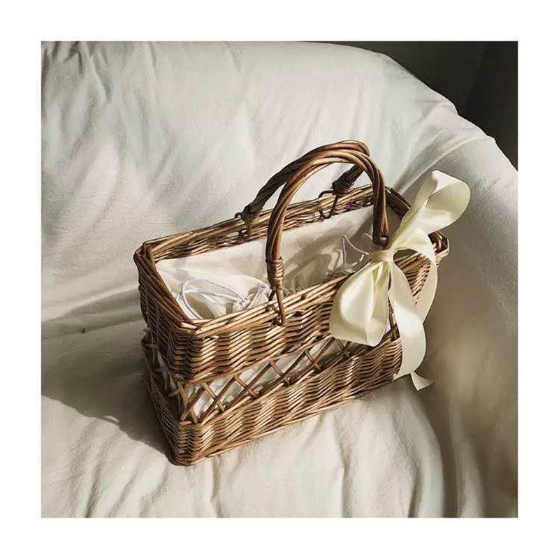SolunaWeave™ – HollowBlossom Rattan Tote