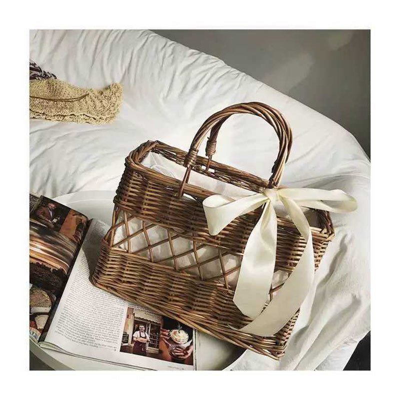 SolunaWeave™ – HollowBlossom Rattan Tote