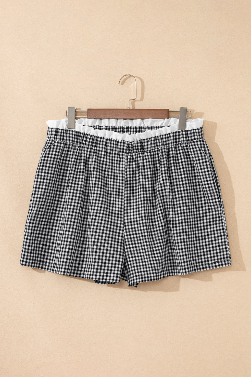 Pink Contrast Trim Plaid Print Plus Size Shorts