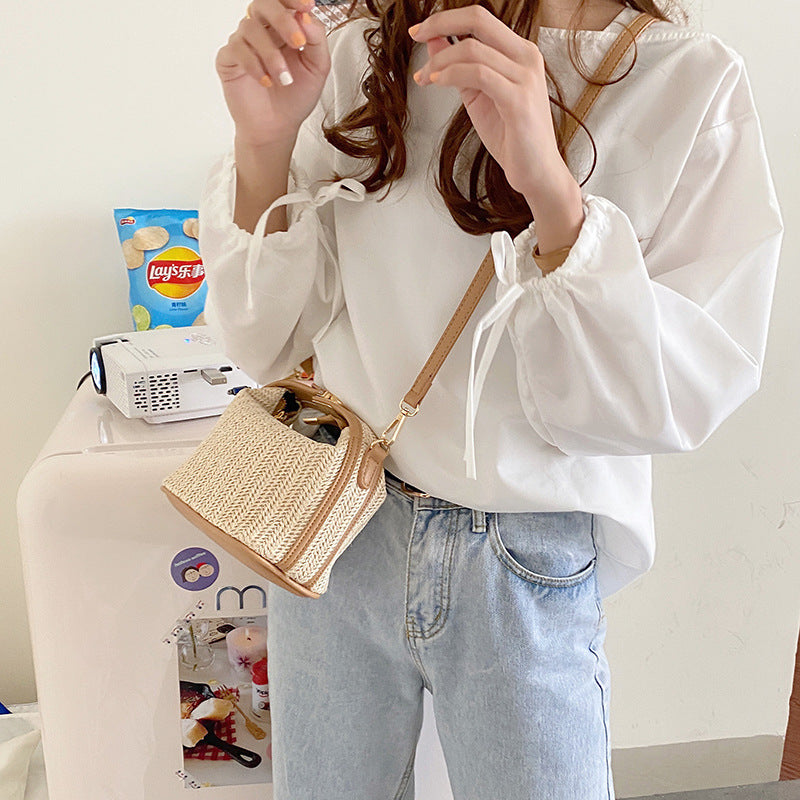 SolunaWeave™ – Urban Straw Zip Bag