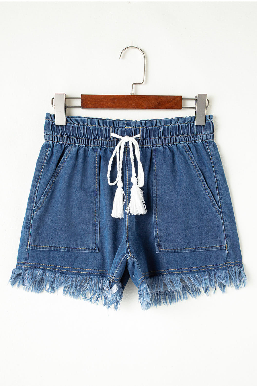 Ashleigh Blue Roh Saum Kordelstring hohe Taille -Jeansshorts mit Taschen