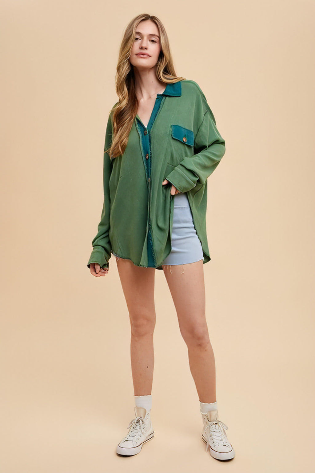 Mineralna isprana košulja s kopčanjem Annie Wear