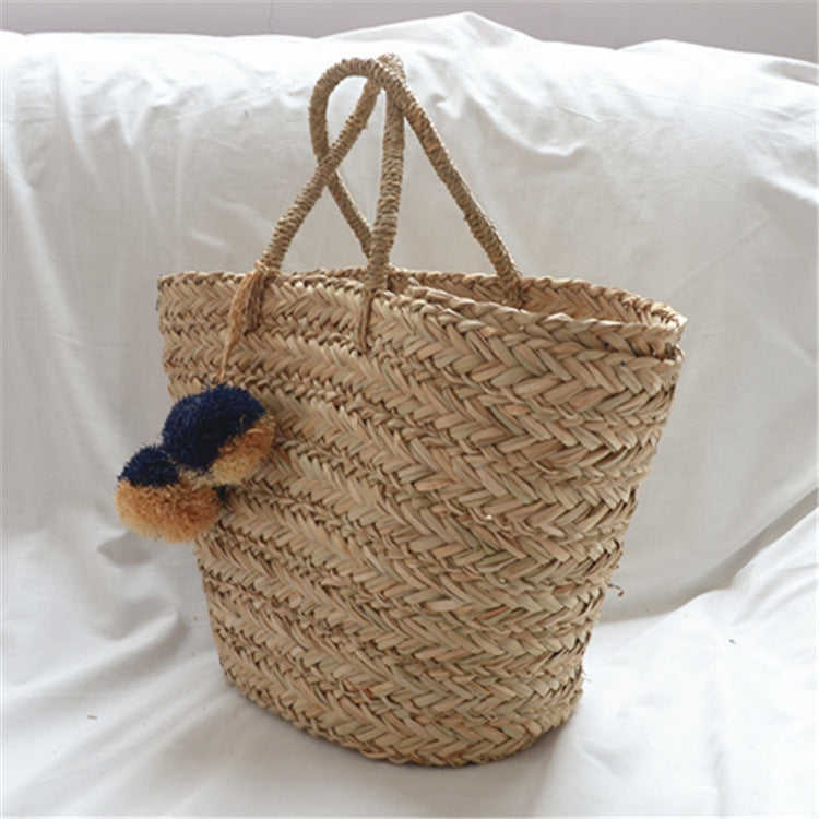 SolunaWeave™ – Raffia Pom Beach Bag