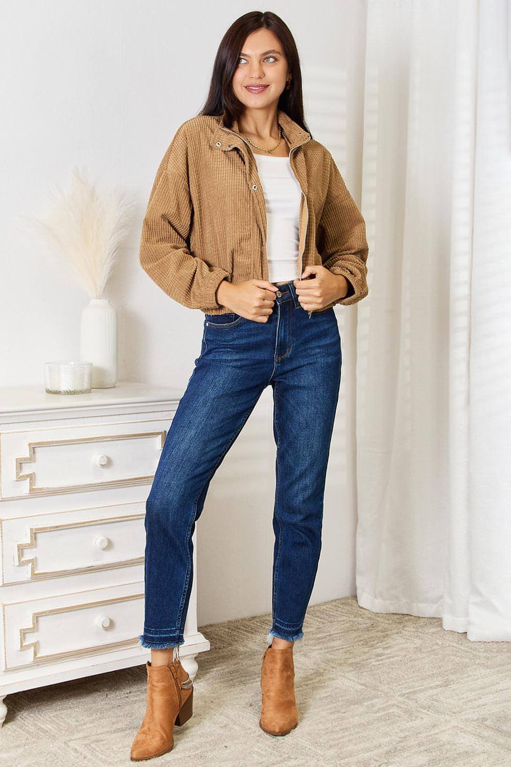 Perfee – Langärmlige Jacke mit überschnittenen Schultern