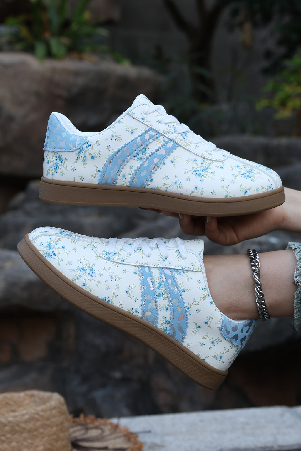 Racing Red Fresh Floral Print Color Block Detail Lace Up Shoes