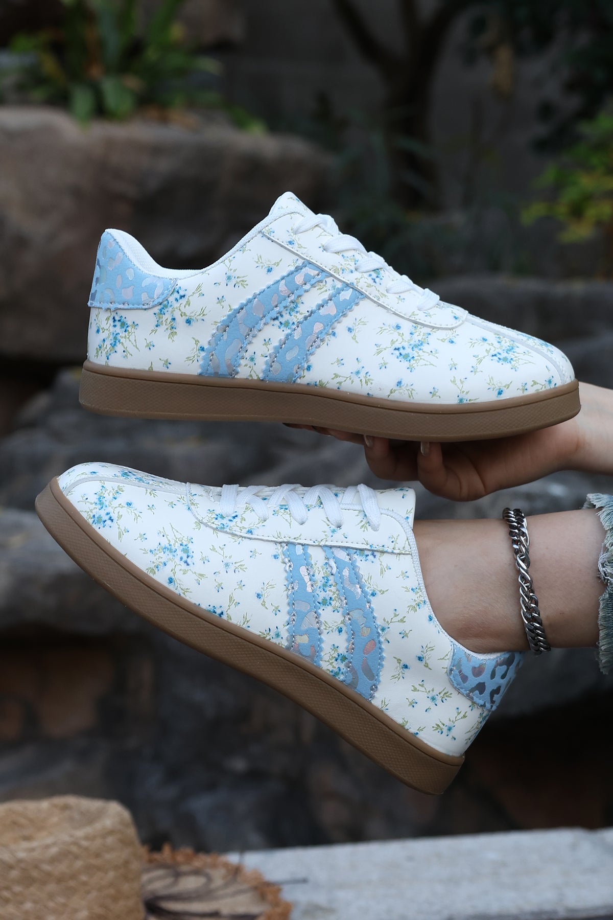 Racing Red Fresh Floral Print Color Block Detail Lace Up Shoes