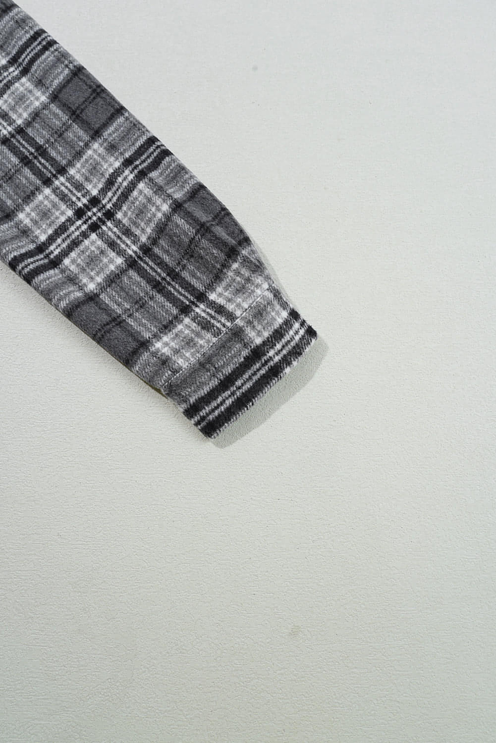 Black Plaid Print Flap Pockets Contrast Hooded Loose Shacket.