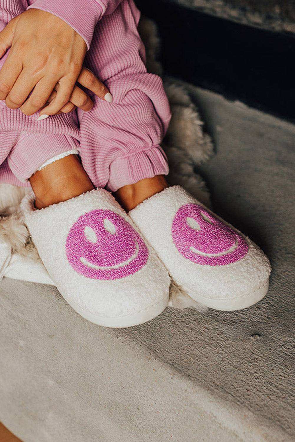 White Smile Face Print Non-slip Plush Slippers