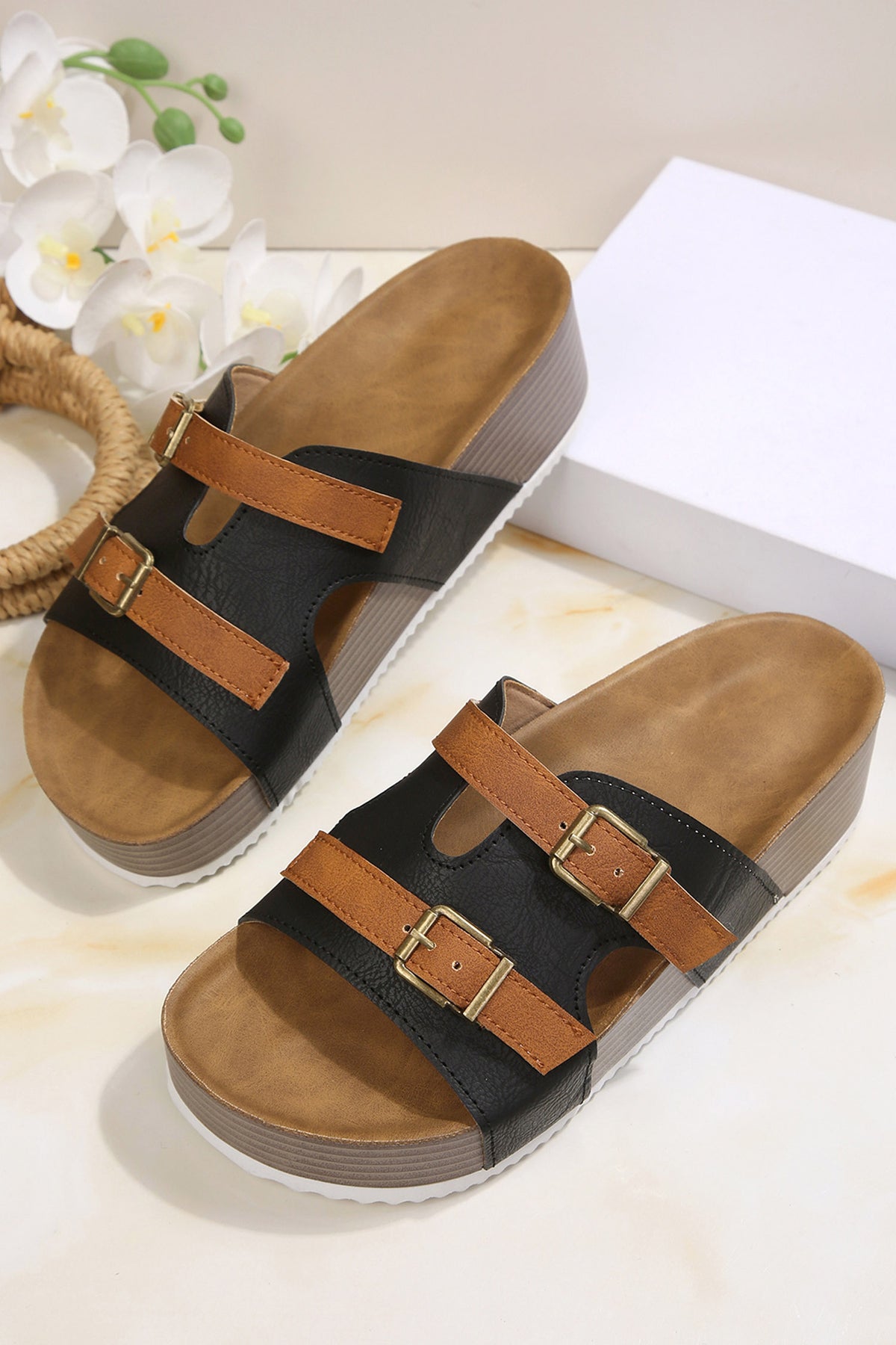 Color black Faux Suede Contrast Buckle Strap Retro Platform Slippers