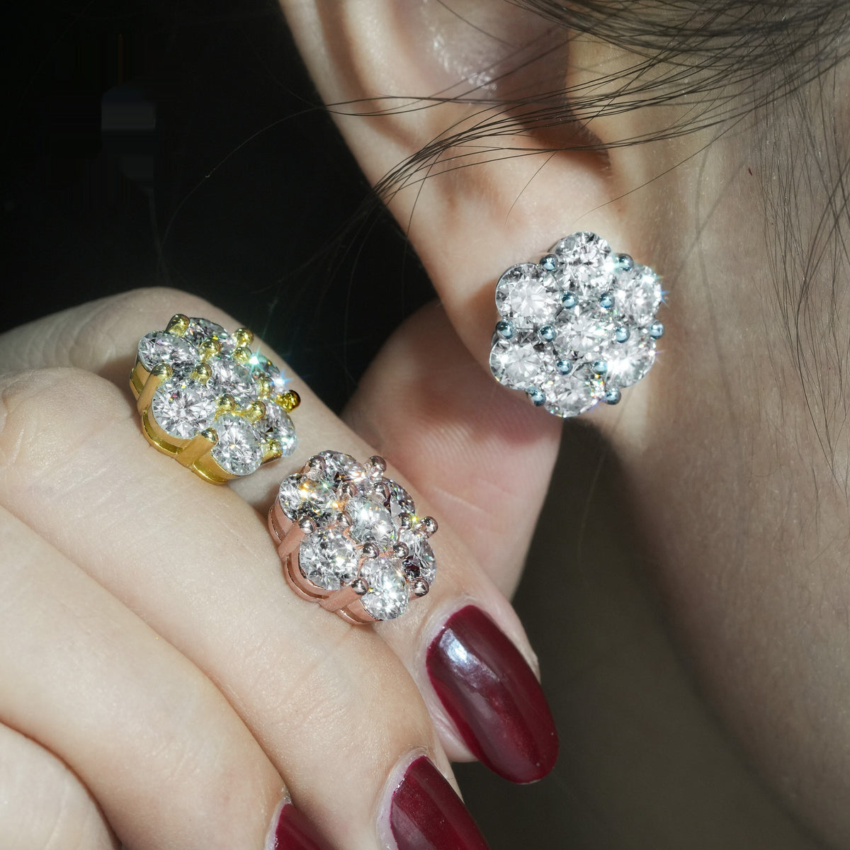 LuxeJewels™ – BloomAura Moissanite Flower Earrings