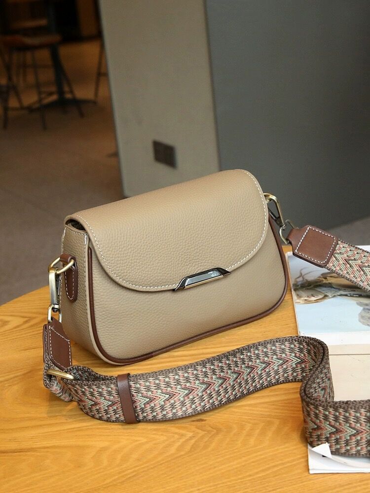 SolunaLuxe™ – Urban Nomad Square Bag