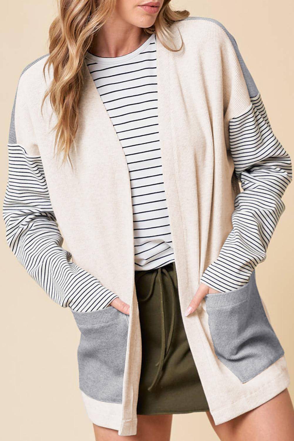 Schwarzer Streifen -Farbblöcke Patchwork Offene vorne Strickjacke mit Tasche