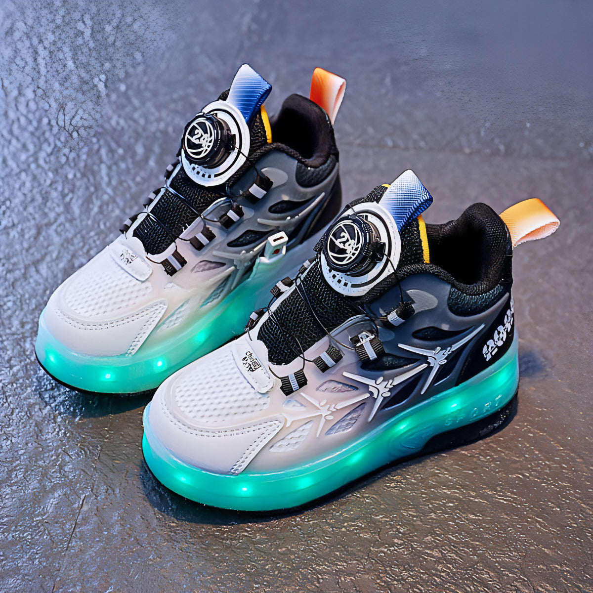 FlashRoll™ – Light-Up Knob Skates for Kids
