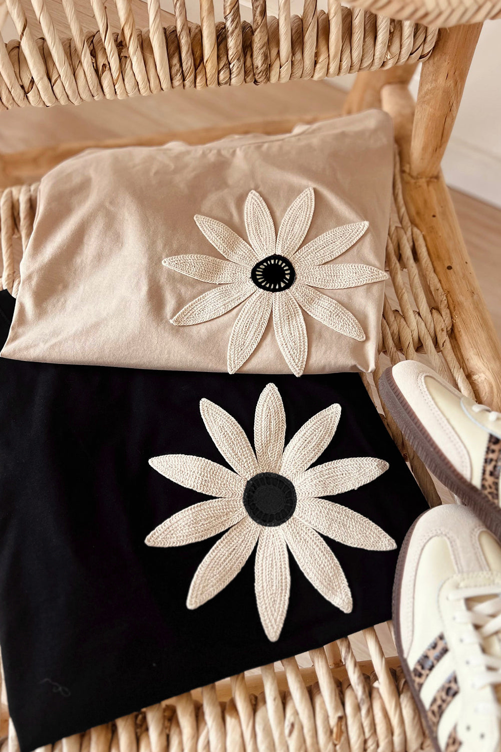 Oatmeal Contrast Crochet Floral Graphic Drop Shoulder Loose Tee