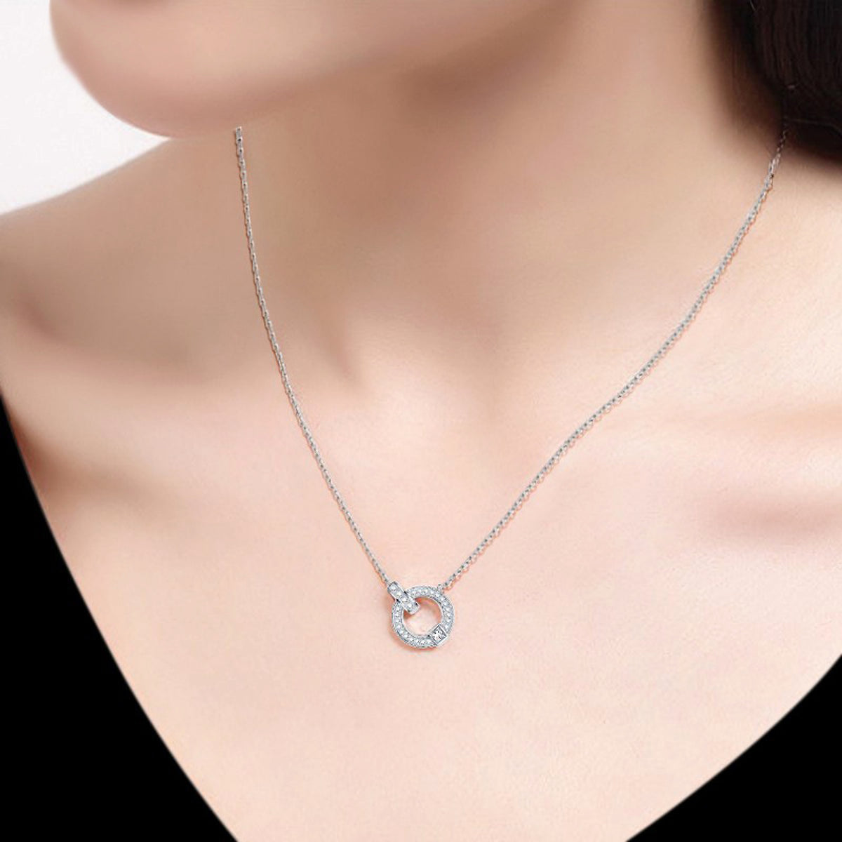 18K Fashion Diamond Clavicle Necklace - enhanced image 1