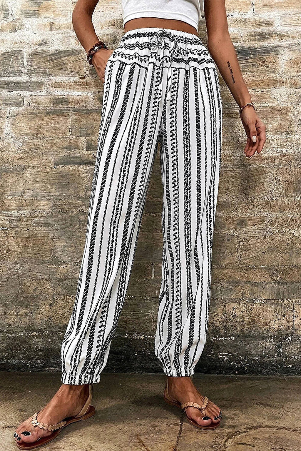 Black Stripe Boho Striped Print Casual Pants - enhanced image 1