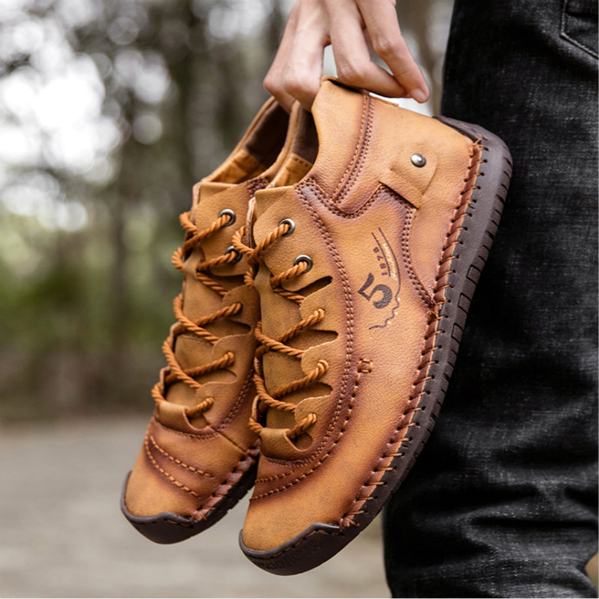 A1. Hand-sewn Men's Oversize Outdoor Boots Leather Shoes - enhanced image 1