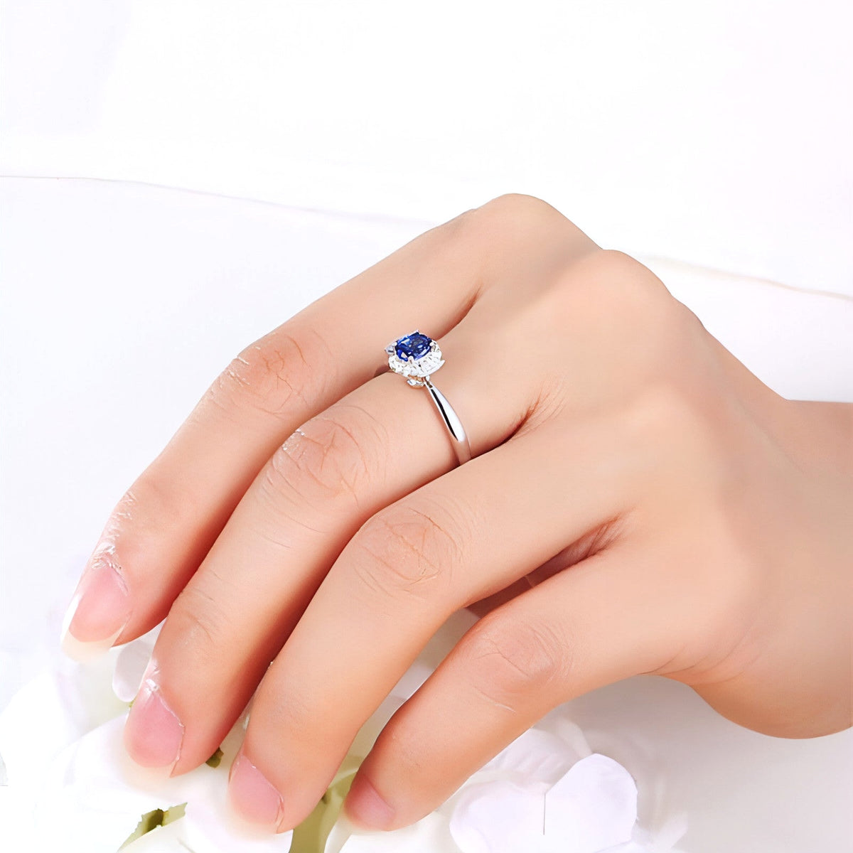 Sapphire & Diamond Inlaid 18K Gold Women's Ring - enhanced image 1