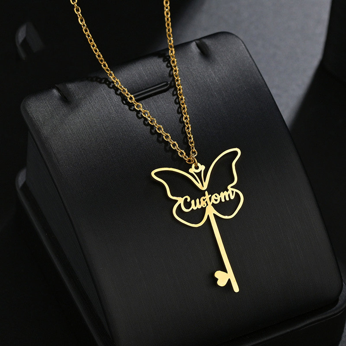Popular Name Necklace Small Design Sense Love Butterfly Shape Key Pendant Necklace Gift - enhanced image 1