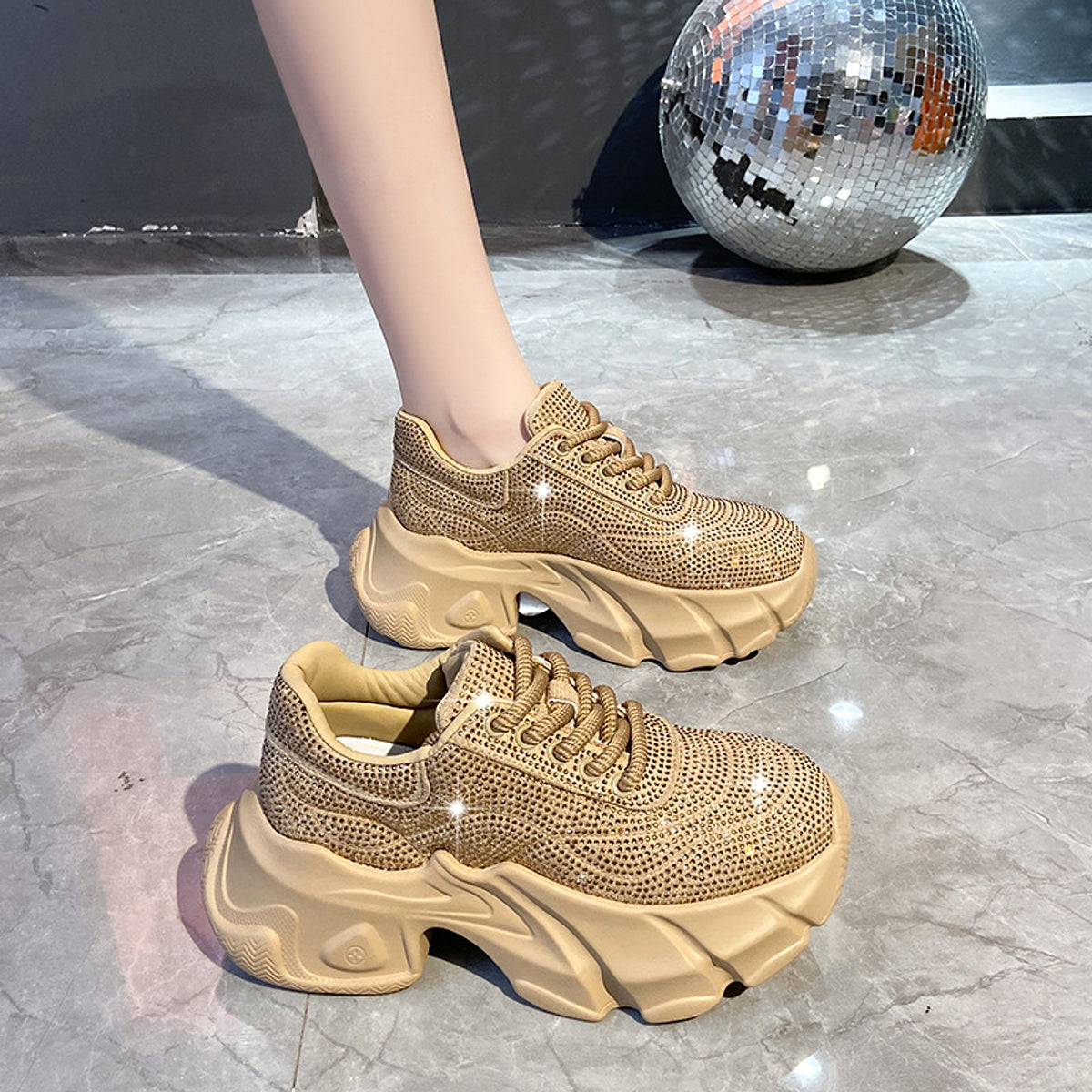 Spring And Autumn New Platform Heel Light Bottom Sports Style Height Increasing Women Shoes - enhanced image 1