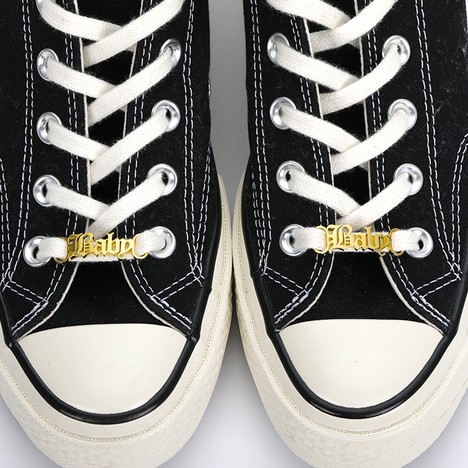 TagMyStep™ – Personalized Sneaker Lace Buckle (1 Pair) - enhanced image 1