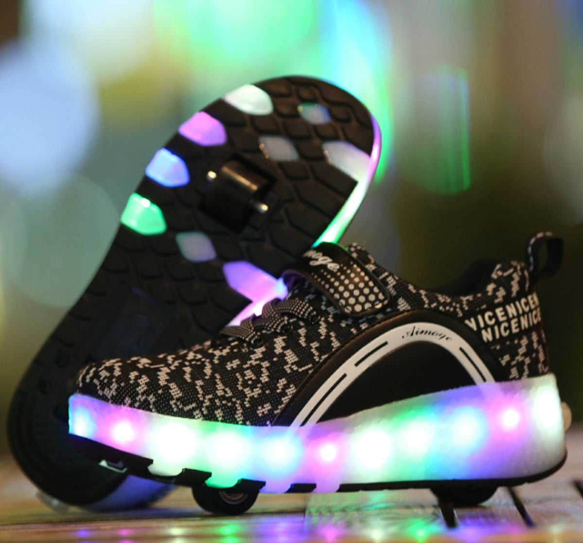 Ultra-light Luminous And Rechargeable Roller Skates - enhanced image 1