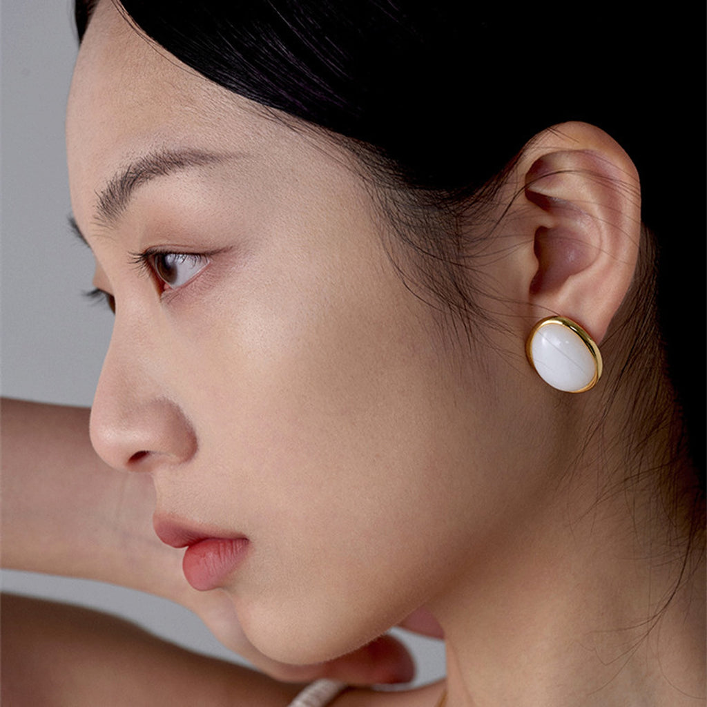 LuxeJewels™ BloomAura Moissanite Earrings - enhanced image 1