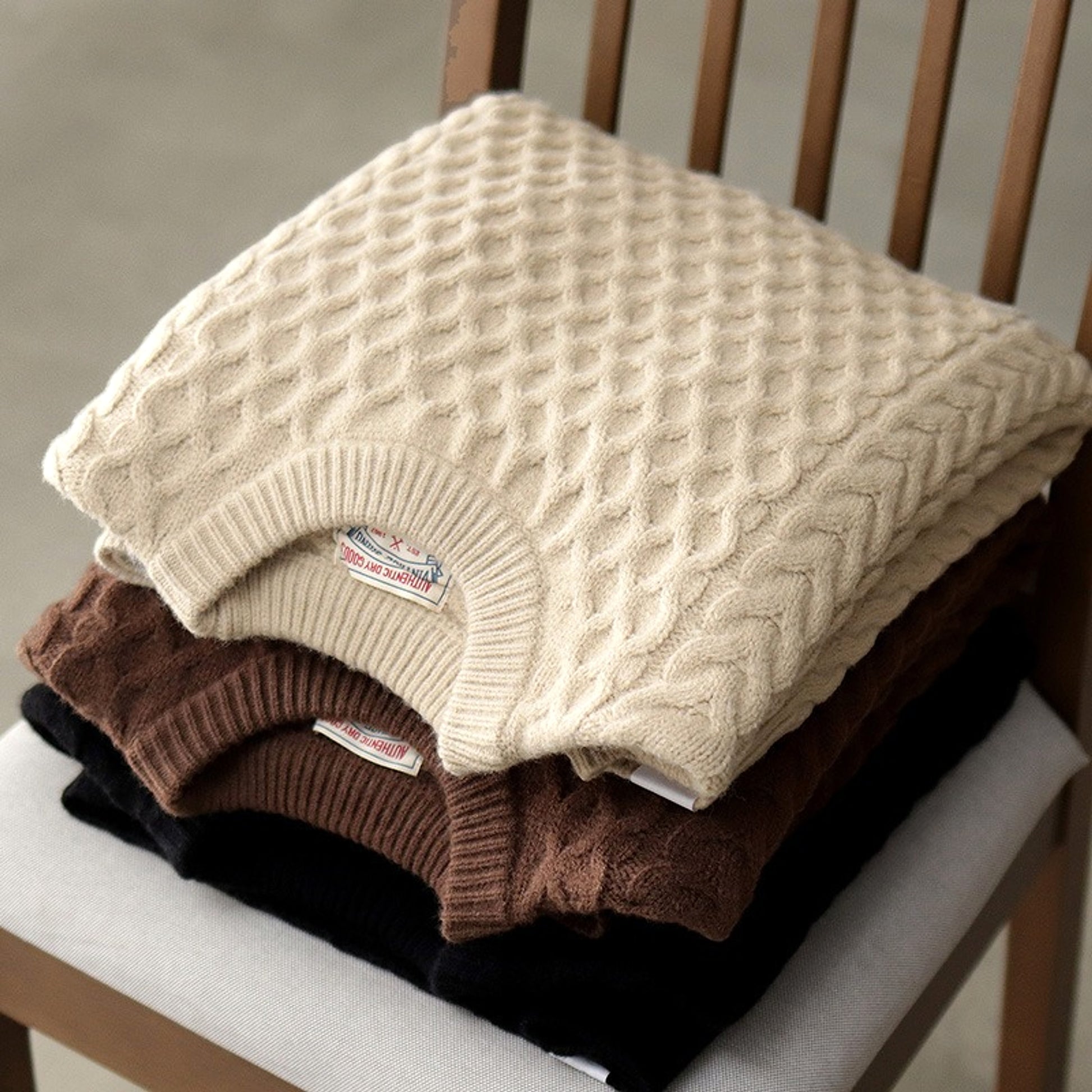 Winter Thickened Knitting Retro Lantern Sleeve Plus Size Loose Casual Sweater - enhanced image 1