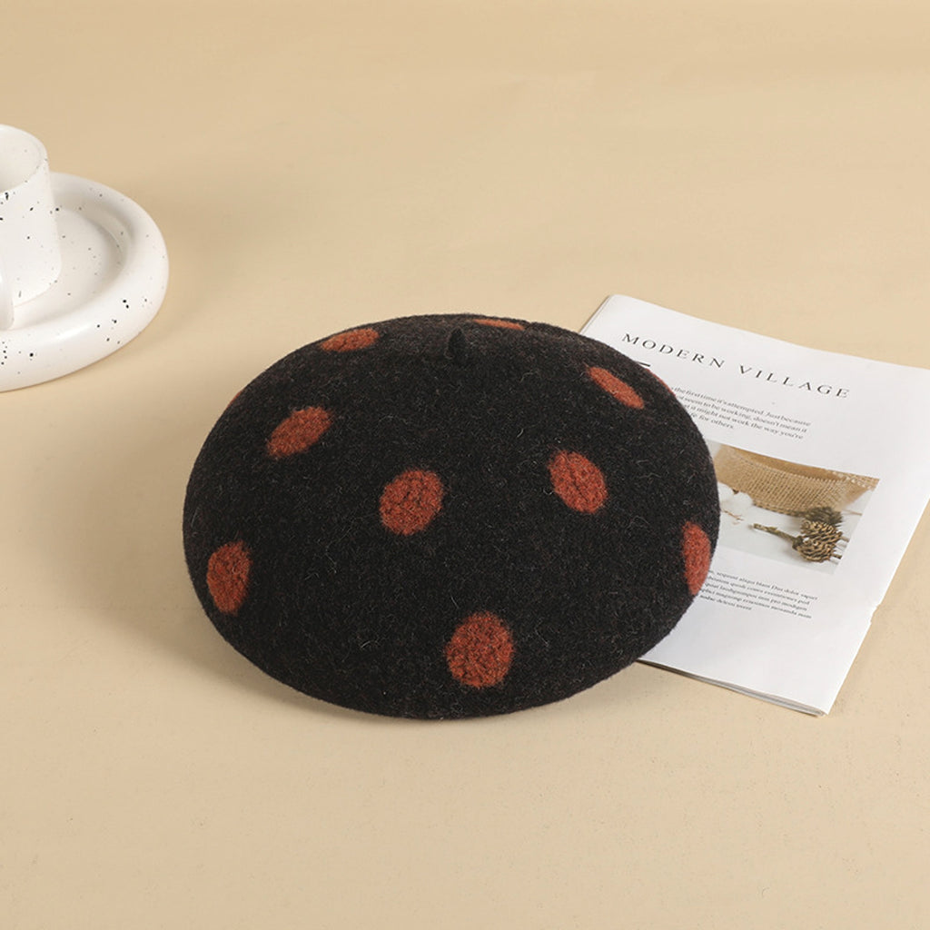 Women's Versatile Retro Warm Thickened Painter's Hat - enhanced image 1