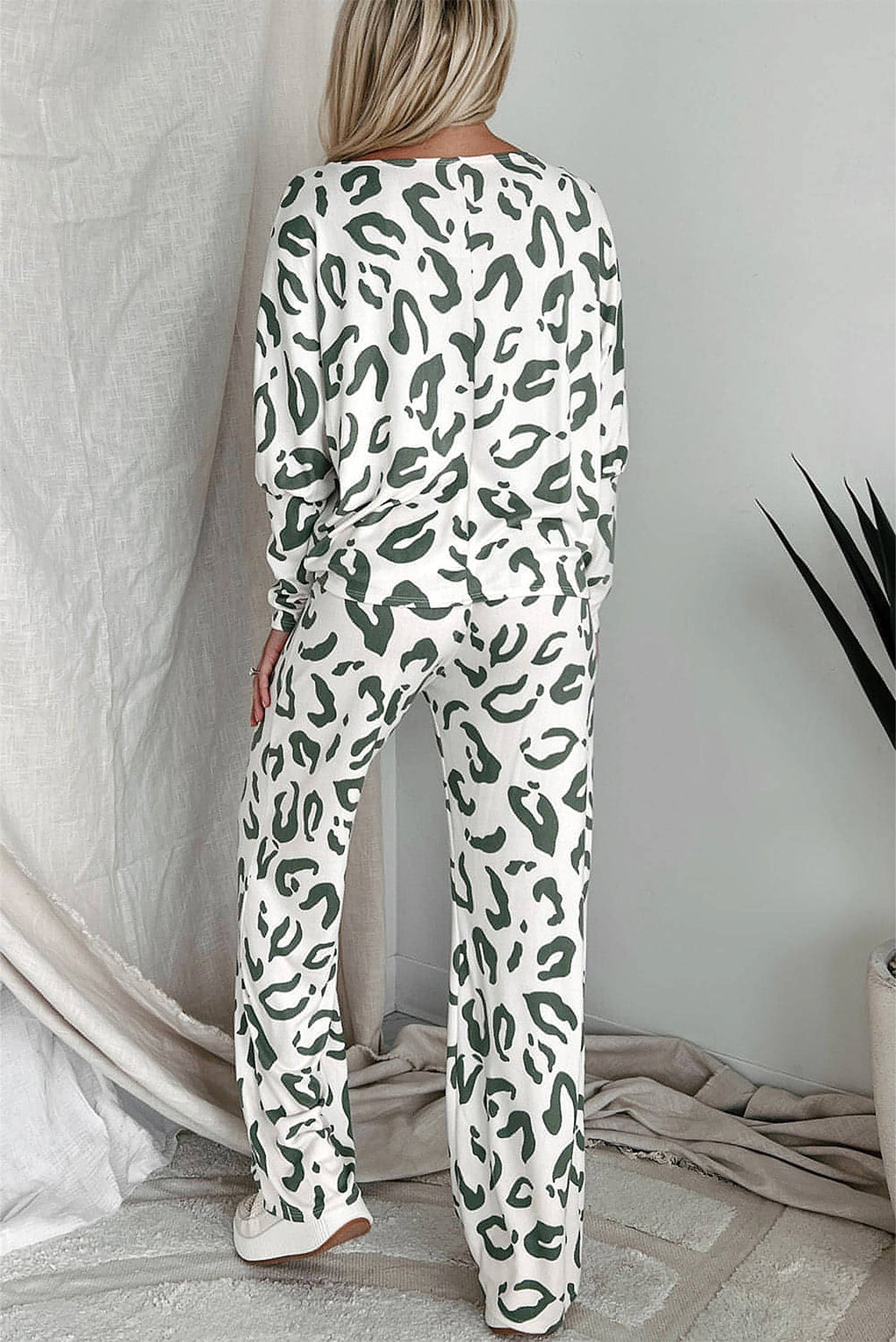 Beige Leopard Animal Print Long Sleeve and Pants Loungewear Set - enhanced image 2
