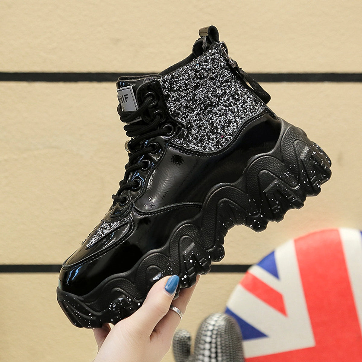 Big wavy snowflake daddy shoes women - enhanced image 2