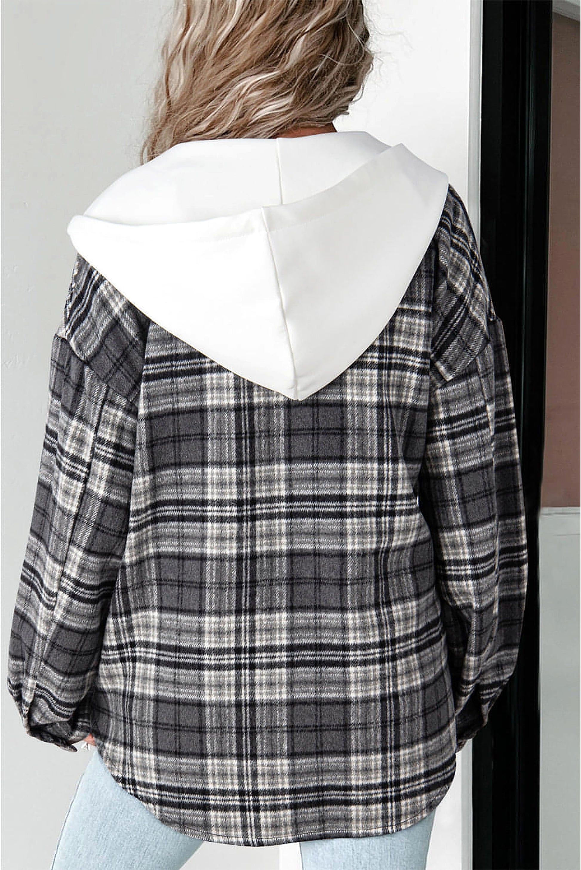 Black Plaid Print Flap Pockets Contrast Hooded Loose Shacket. - enhanced image 2