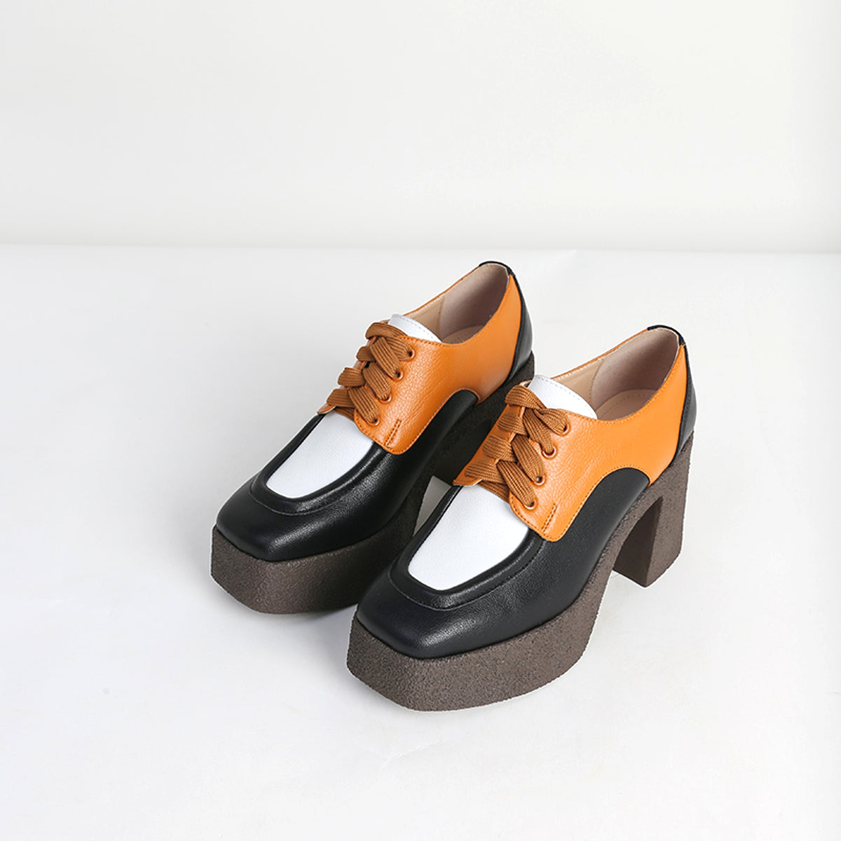 Heighten the thick heel shoe - enhanced image 2