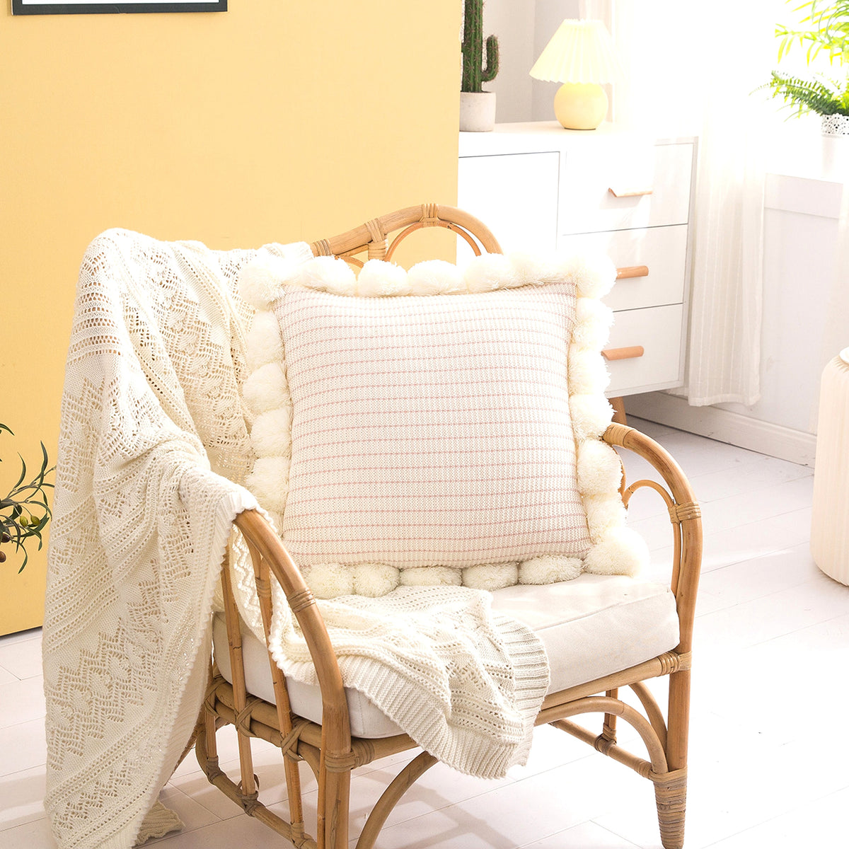 Ins Wind Big Ball Ball Nordic Knitted Pillow Pillow - enhanced image 2