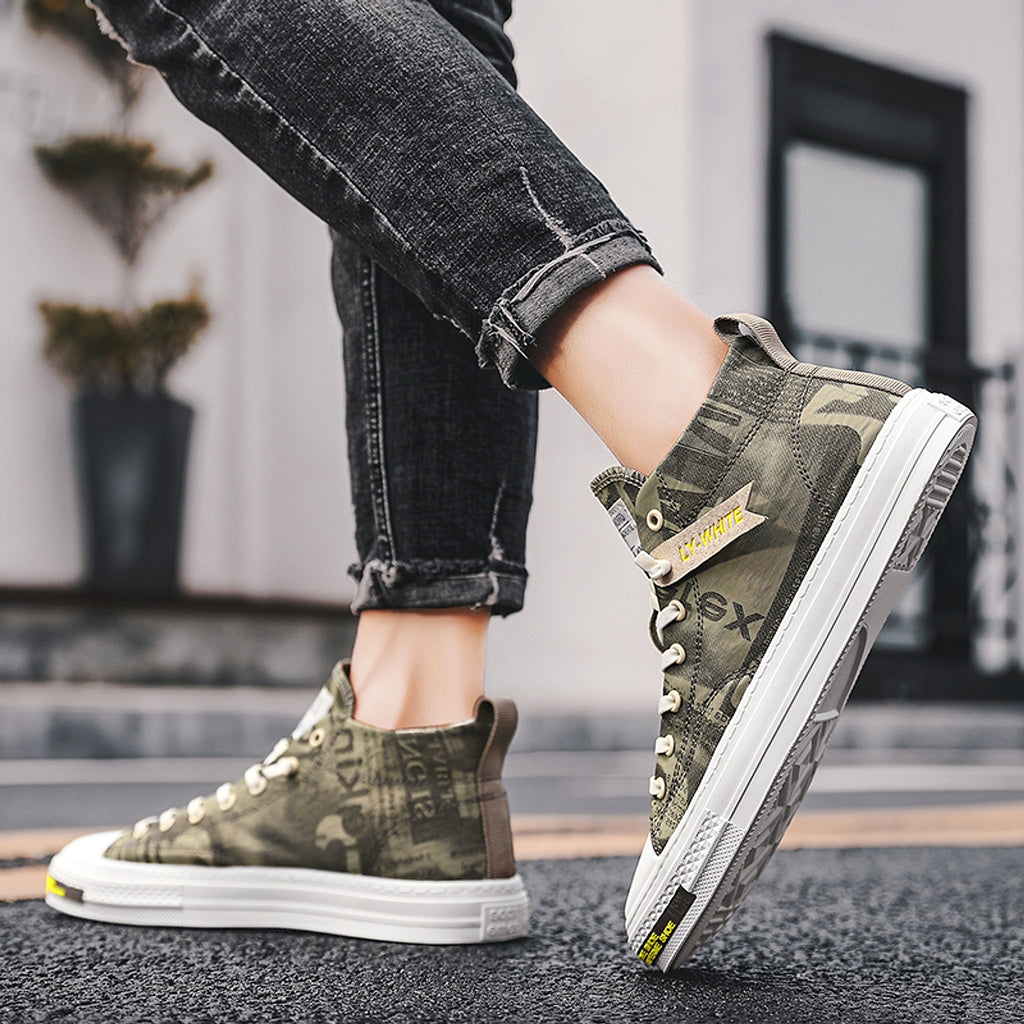 Men's casual shoes - enhanced image 2