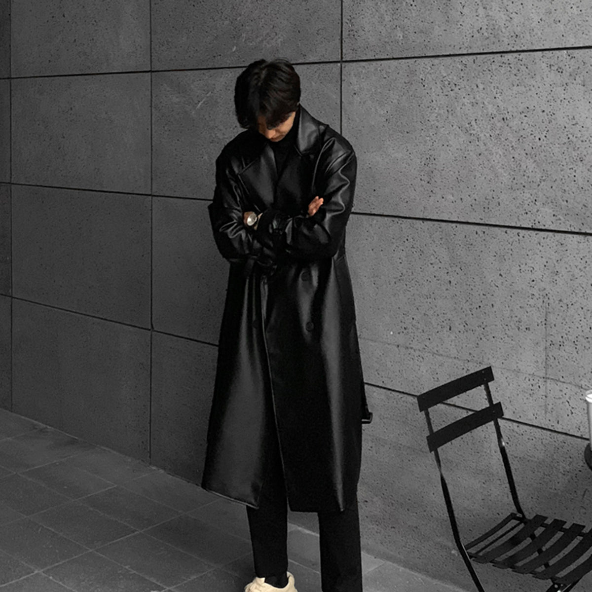 Men's Mid-length Double-breasted Leather Trench Coat - enhanced image 2