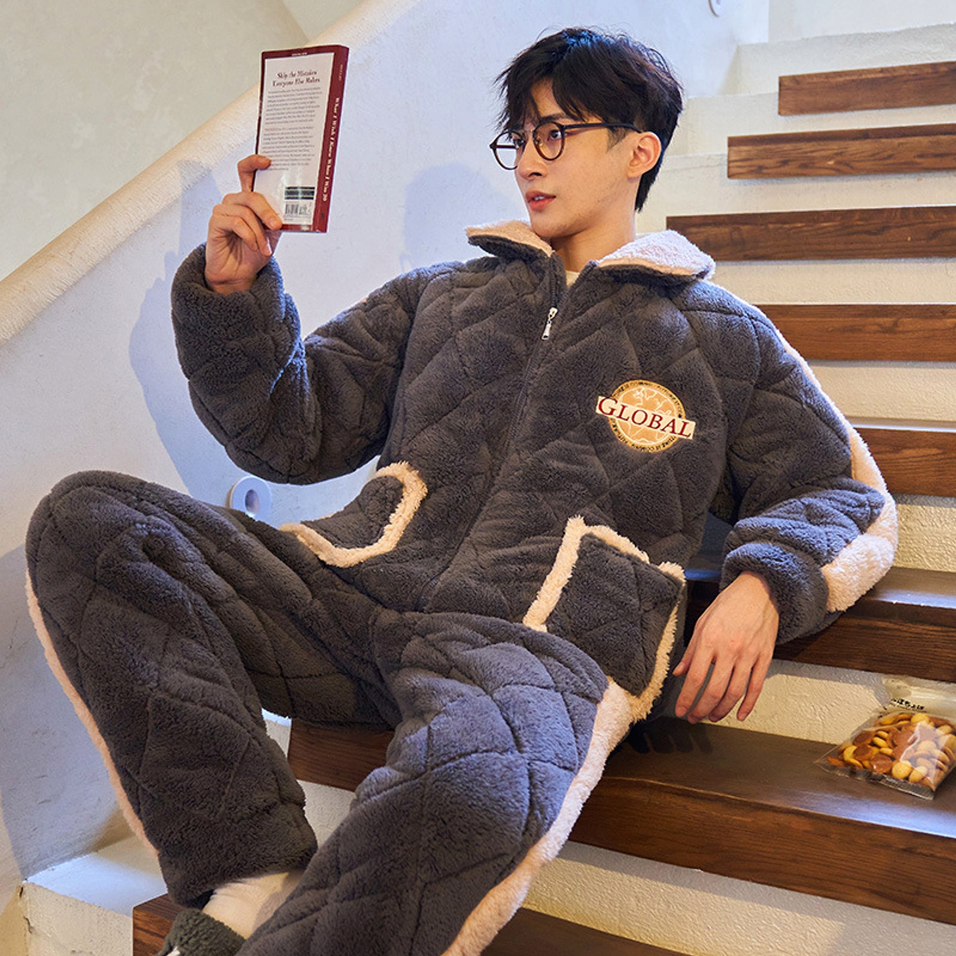 Men's Thickened Plush Coral Velvet Pajamas - enhanced image 2
