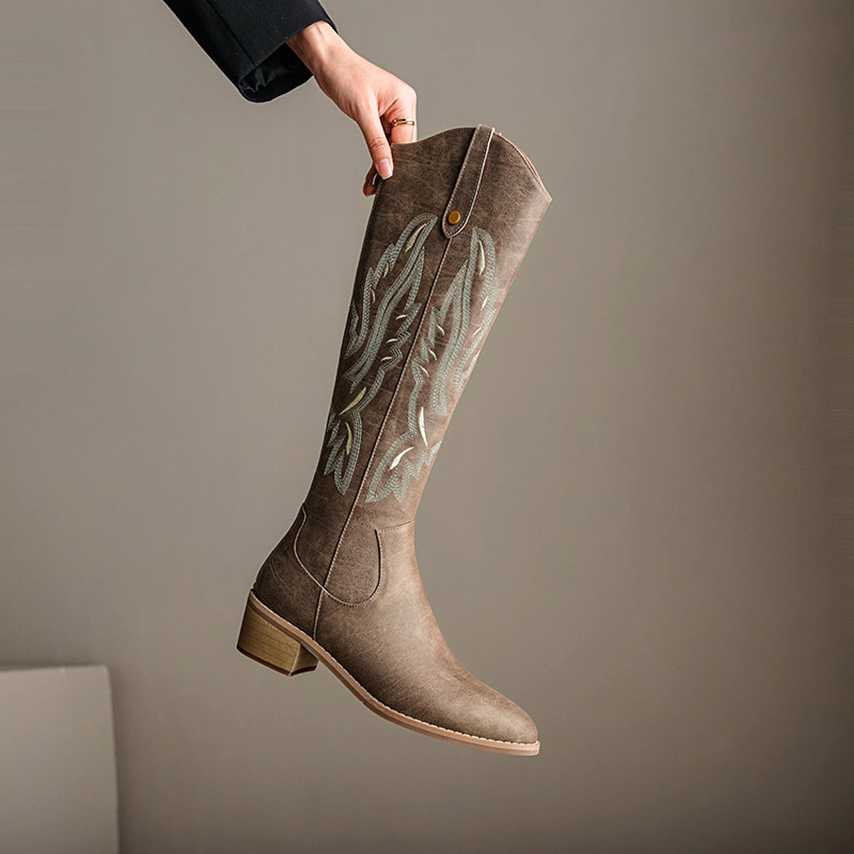 Retro Chunky Heel Embroidery Western Cowboy Boot Women - enhanced image 2