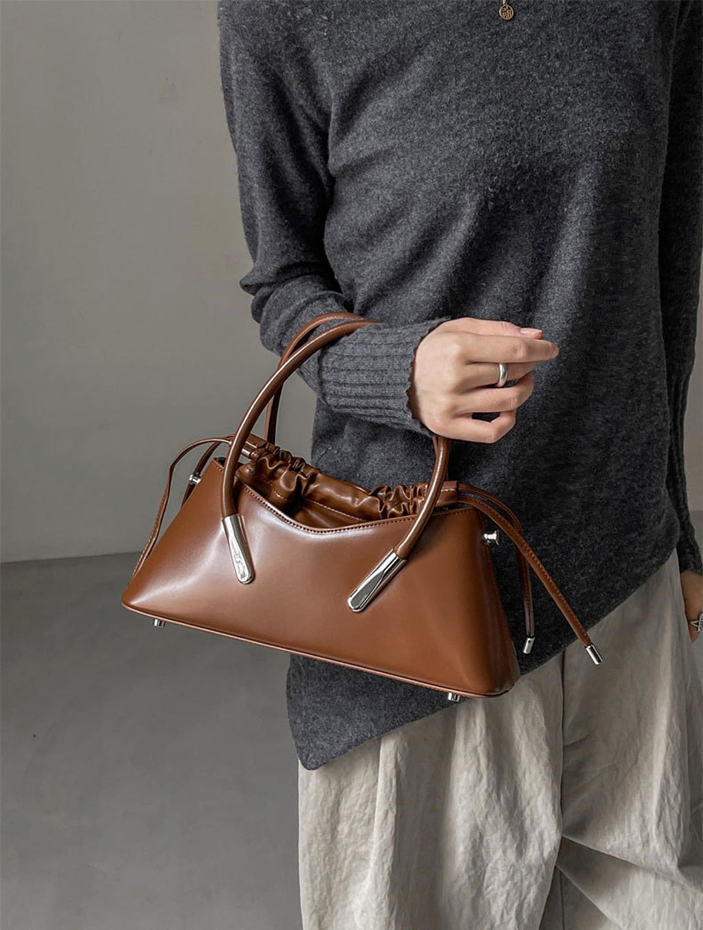SolunaLuxe™ – Crimson Curve Shoulder Bag - enhanced image 2