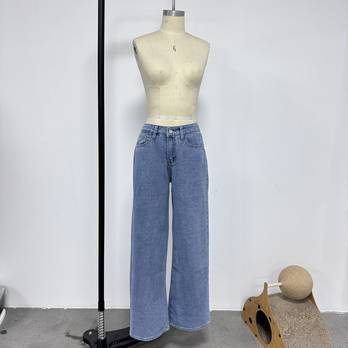 Straight Fit Denim Jeans – 25 Edition - enhanced image 2