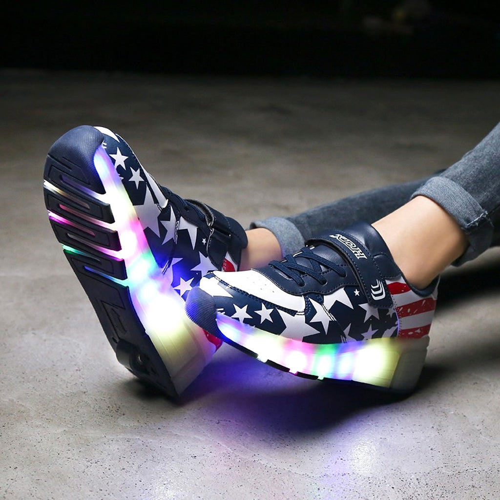 Twin wheel flashing roller skates - enhanced image 2