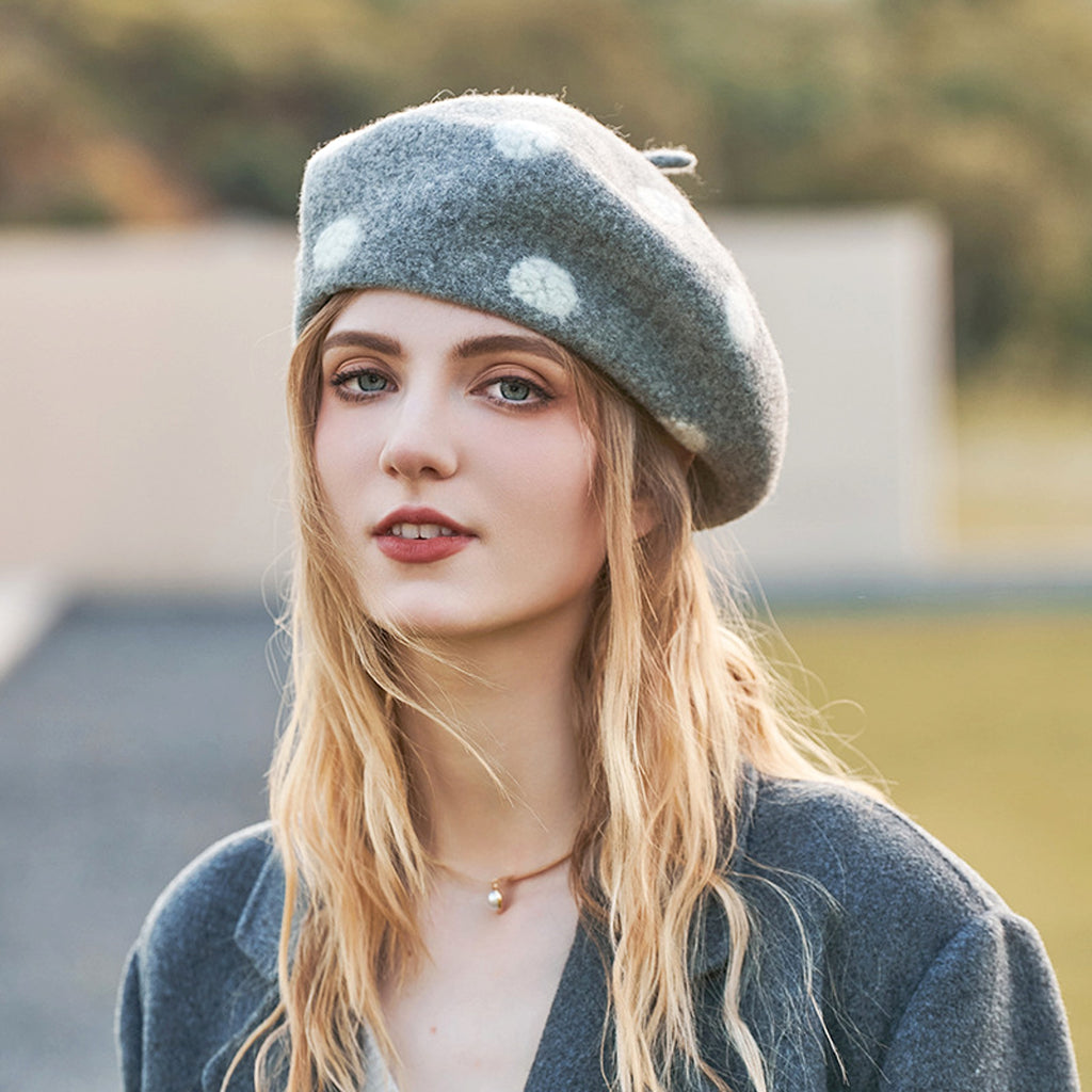 Women's Versatile Retro Warm Thickened Painter's Hat - enhanced image 2