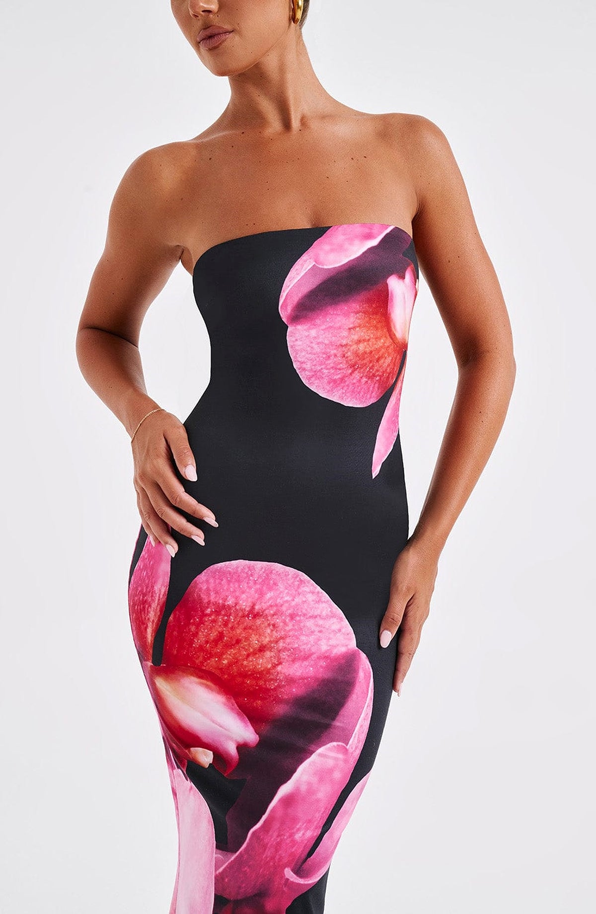 25 Edition – Backless Floral Draped Tube Maxi Dress (NICHE) - enhanced image 3