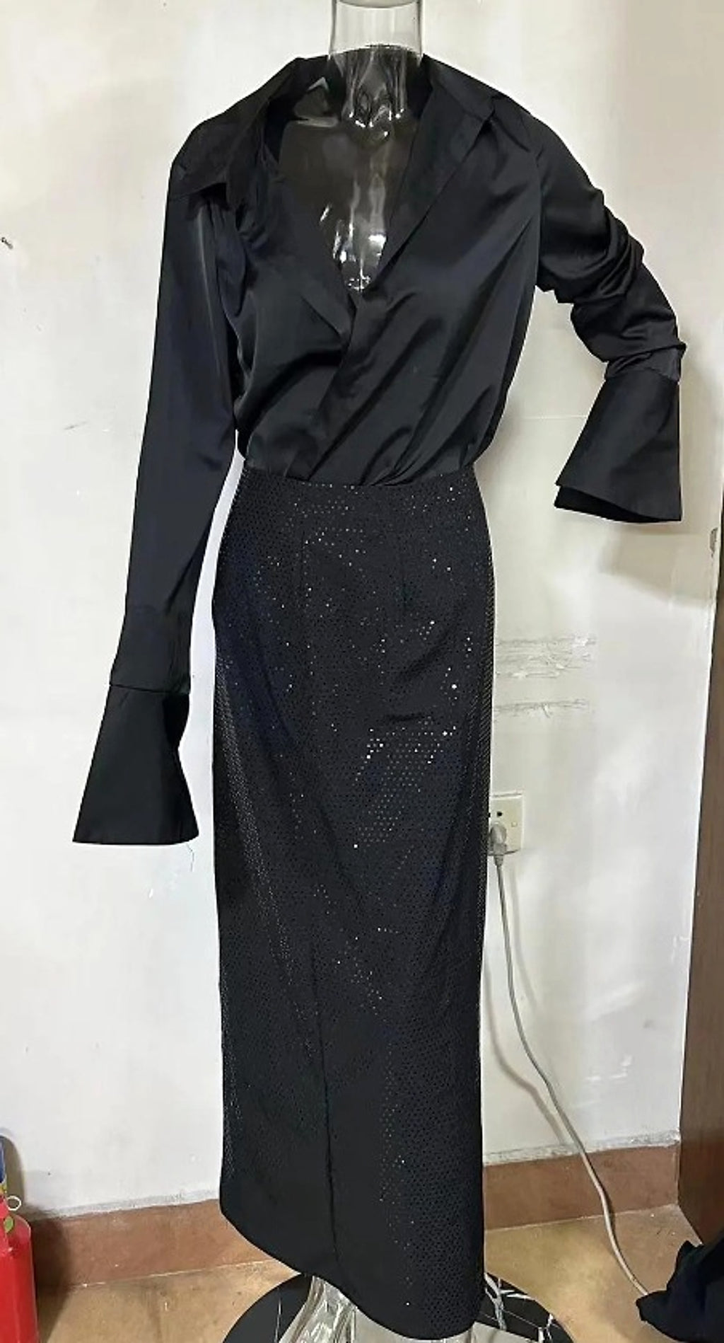 Heavy Industry Hot Diamond Split Wrap Hip Skirt Set - enhanced image 3