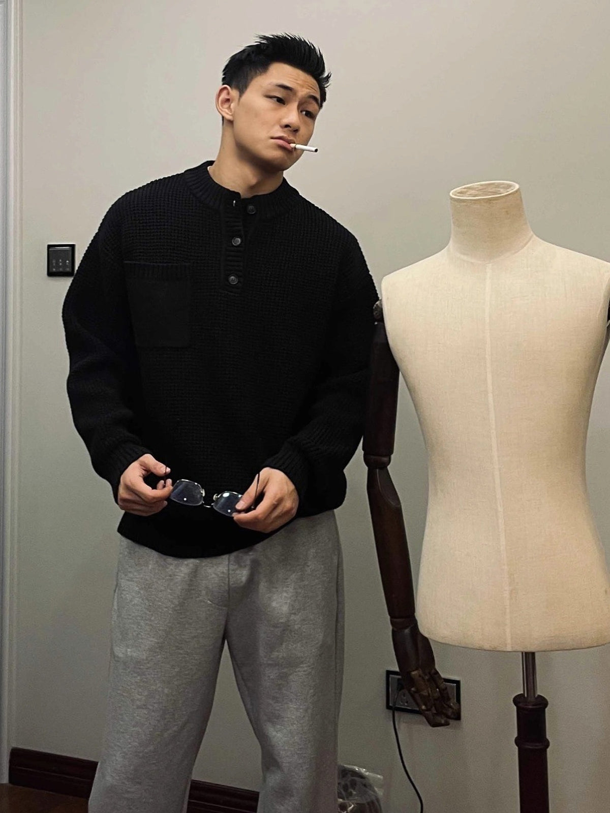 Henry Collar Round Neck Old Money Style Sweater For Men - enhanced image 3