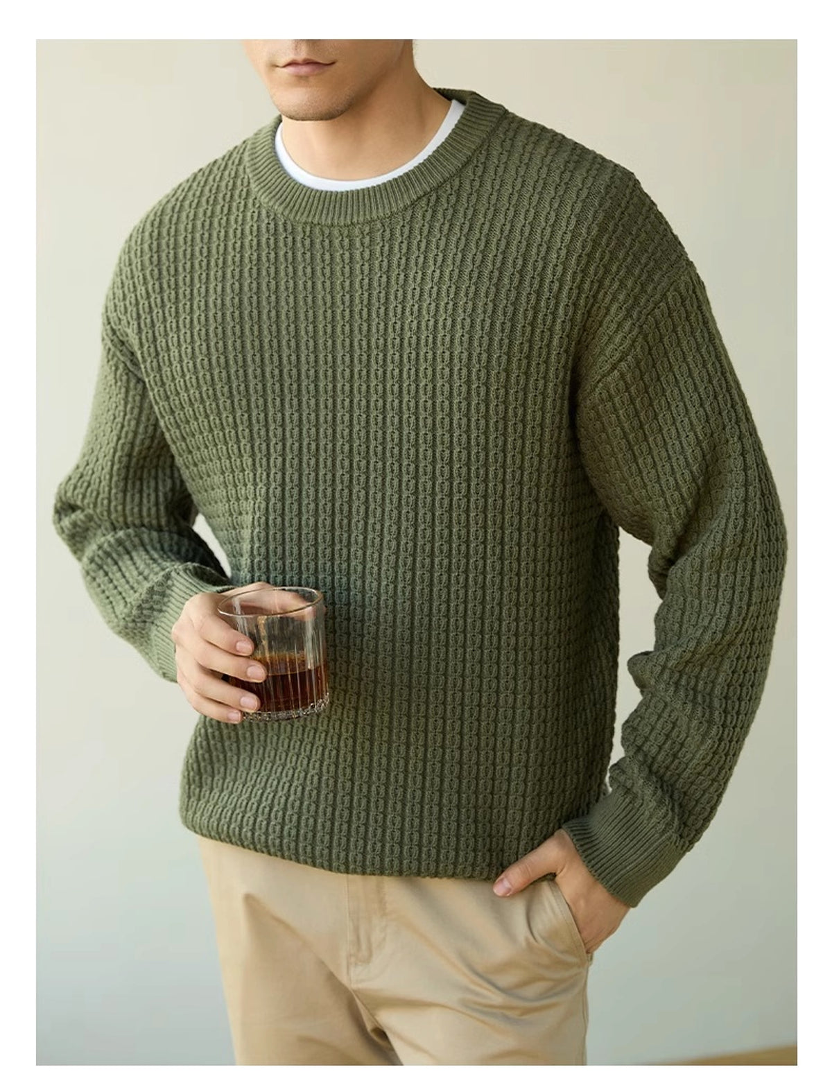 High-end Long Sleeve Loose Round Neck Men's Knitwear - enhanced image 3
