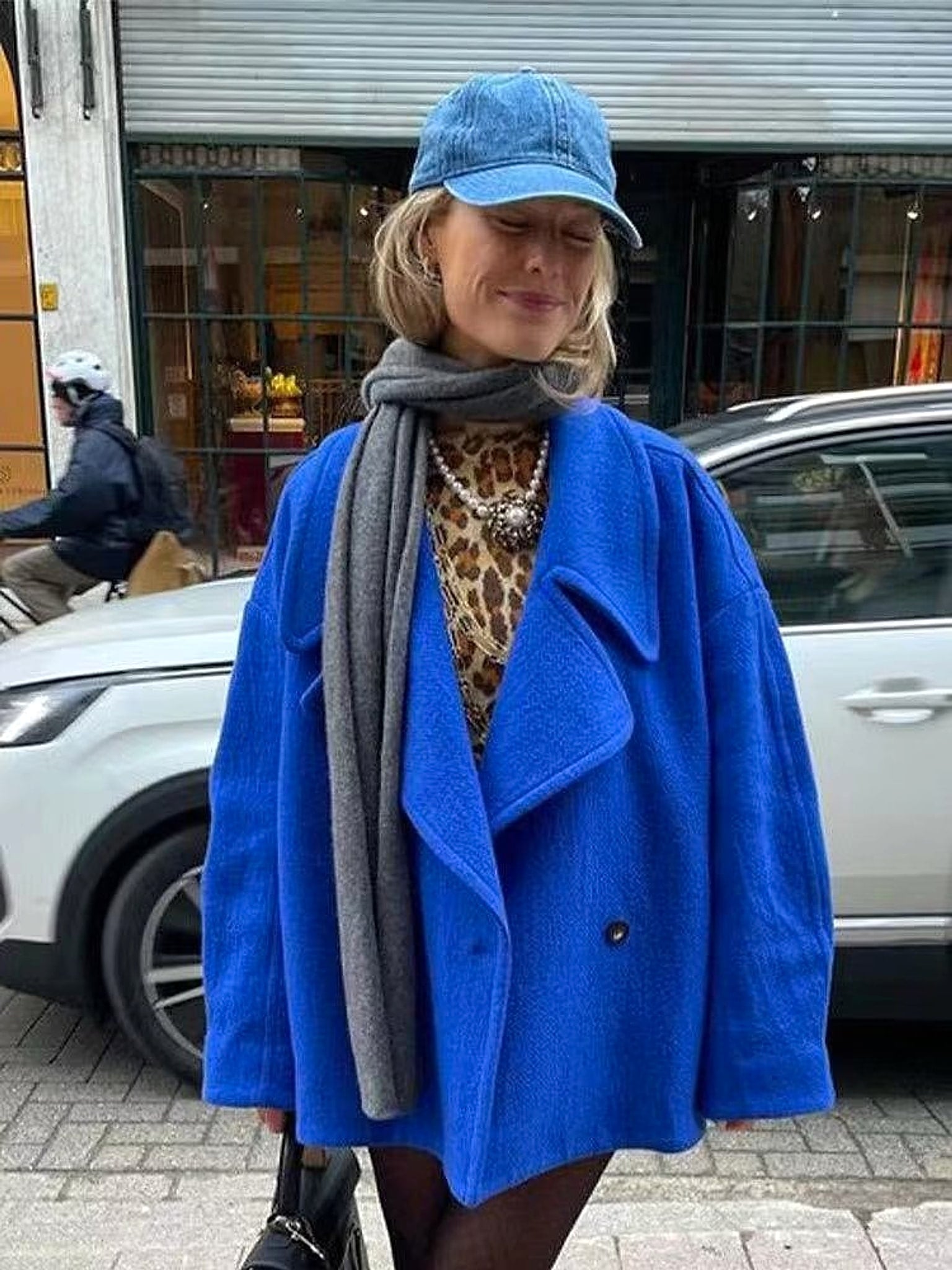 A1. Loose Double-breasted Short Design Woolen Coat - enhanced image 3