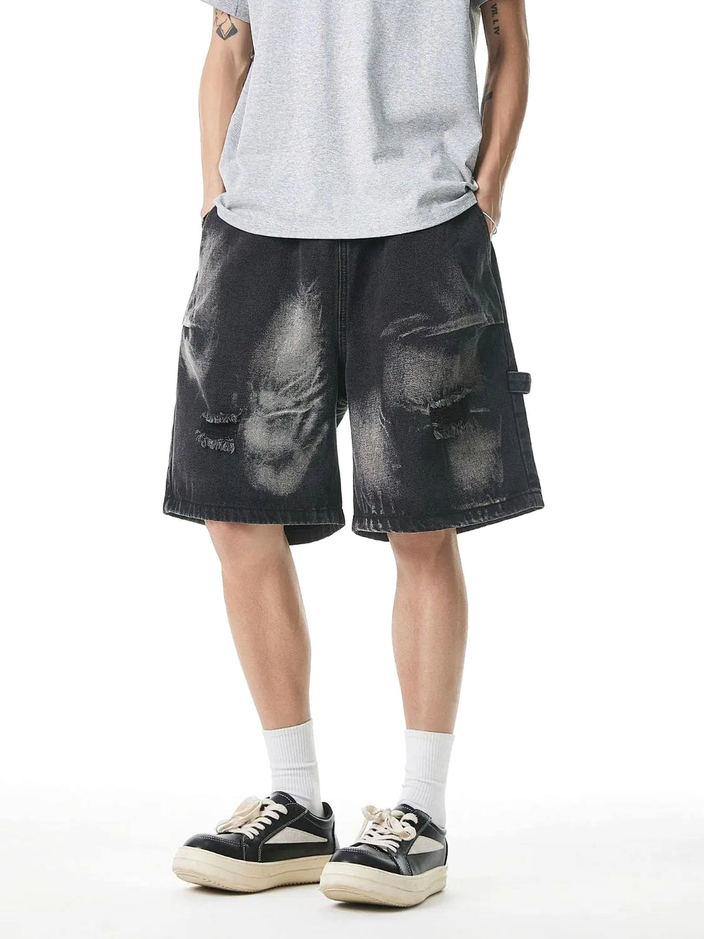 Men's Plus Size Distressed Cargo Denim Shorts - enhanced image 3